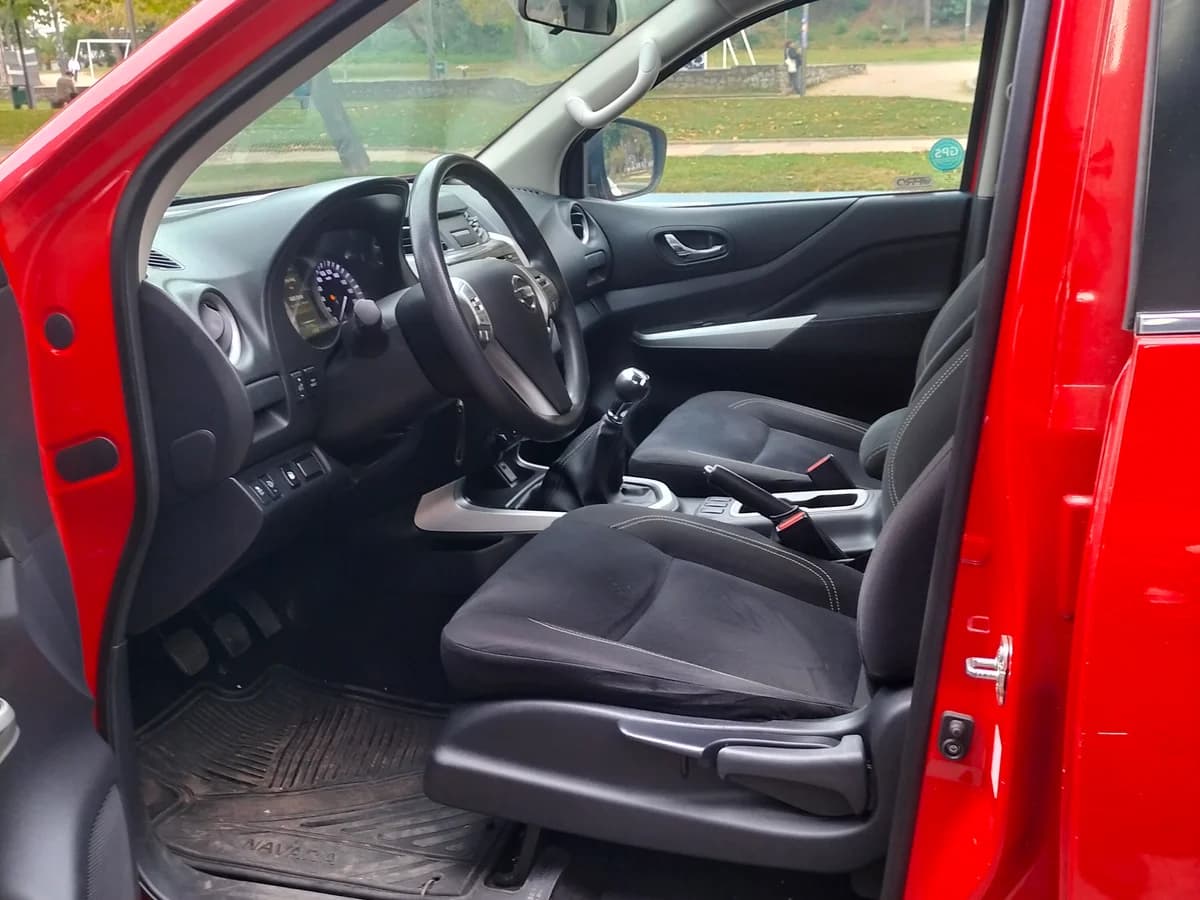 Nissan np300 Navara - Imagen 6
