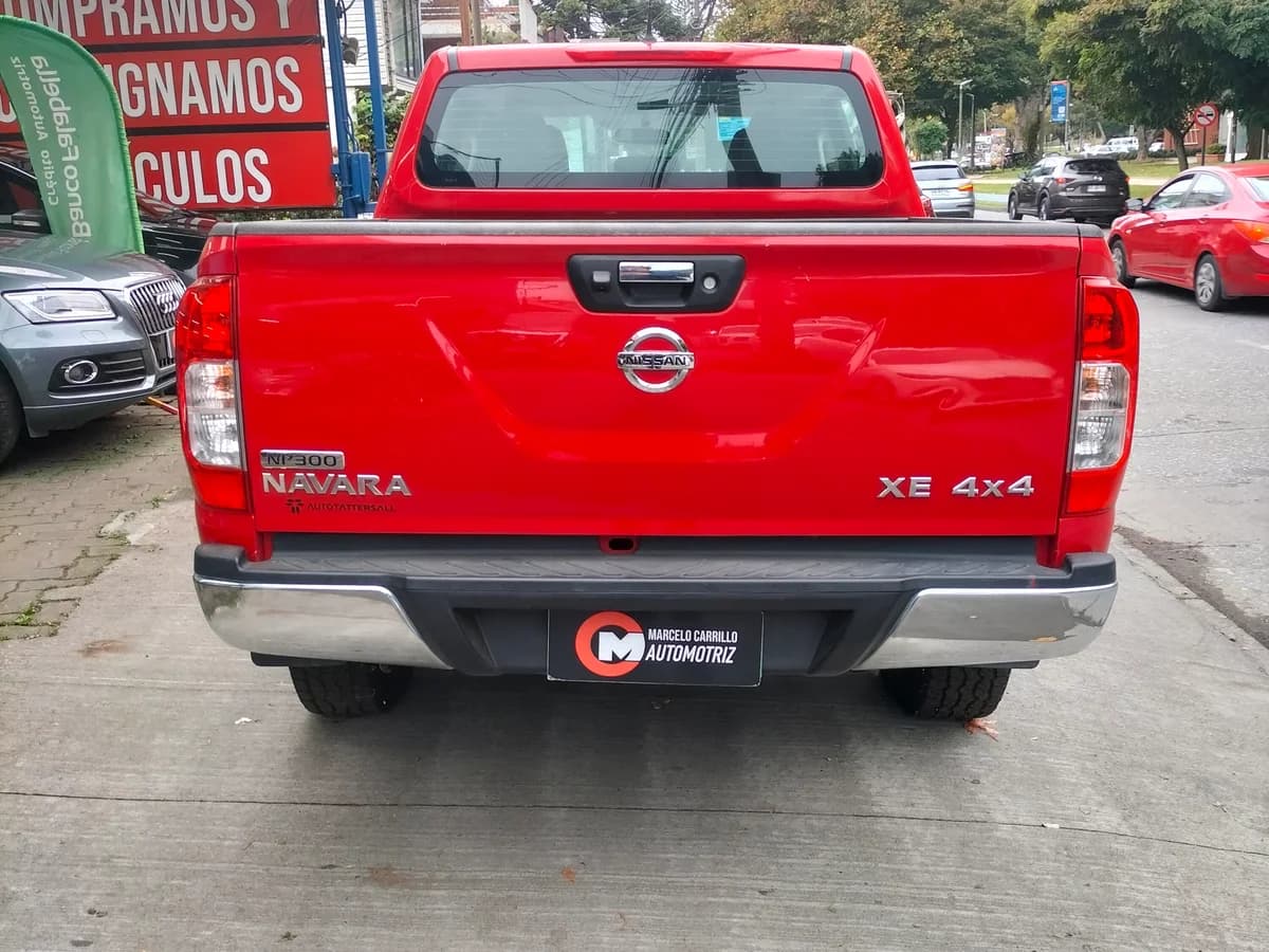 Nissan np300 Navara - Imagen 8