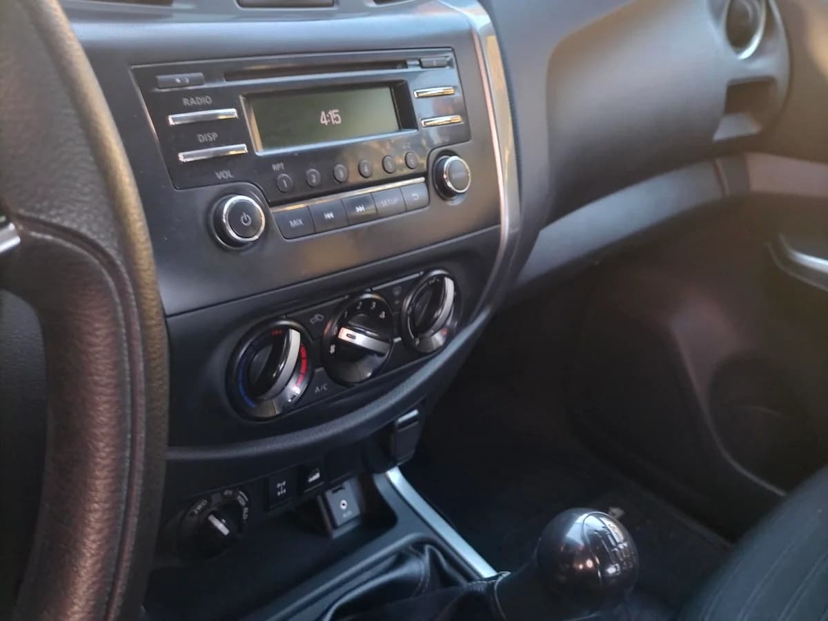 Se vende Nissan Navara 2.3 Diesel - Imagen 7