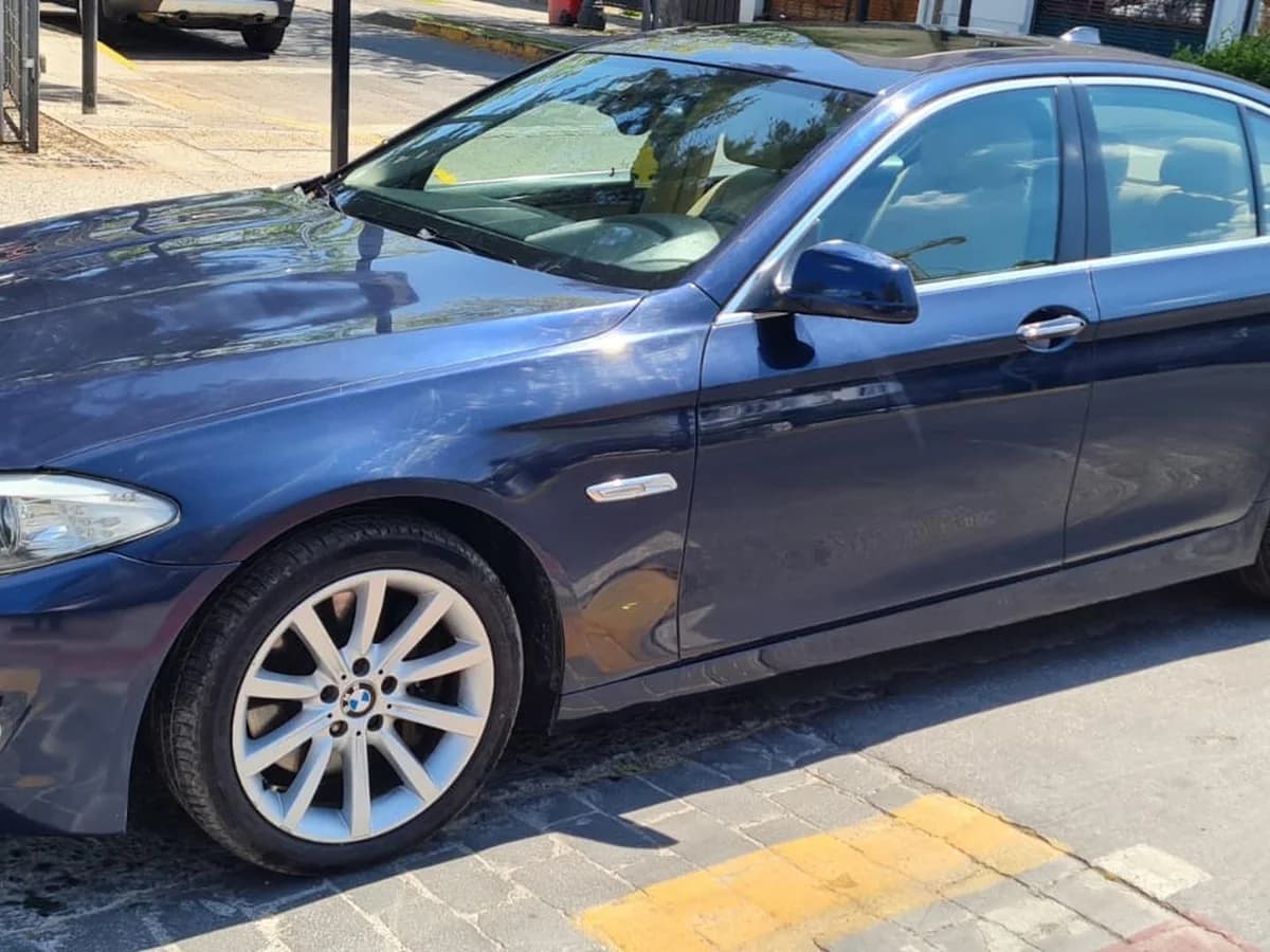 2011 BMW 530 turbo diesel 3.0 - Imagen 7