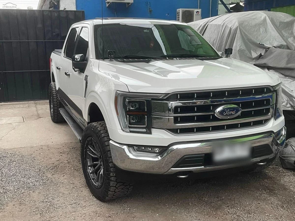 Ford F-150 Lariat 4X4 5.0 2022 - Imagen 5