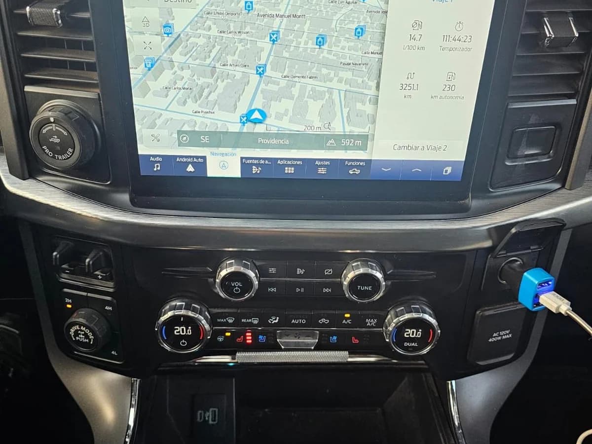 Ford F-150 Lariat 4X4 5.0 2022 - Imagen 11