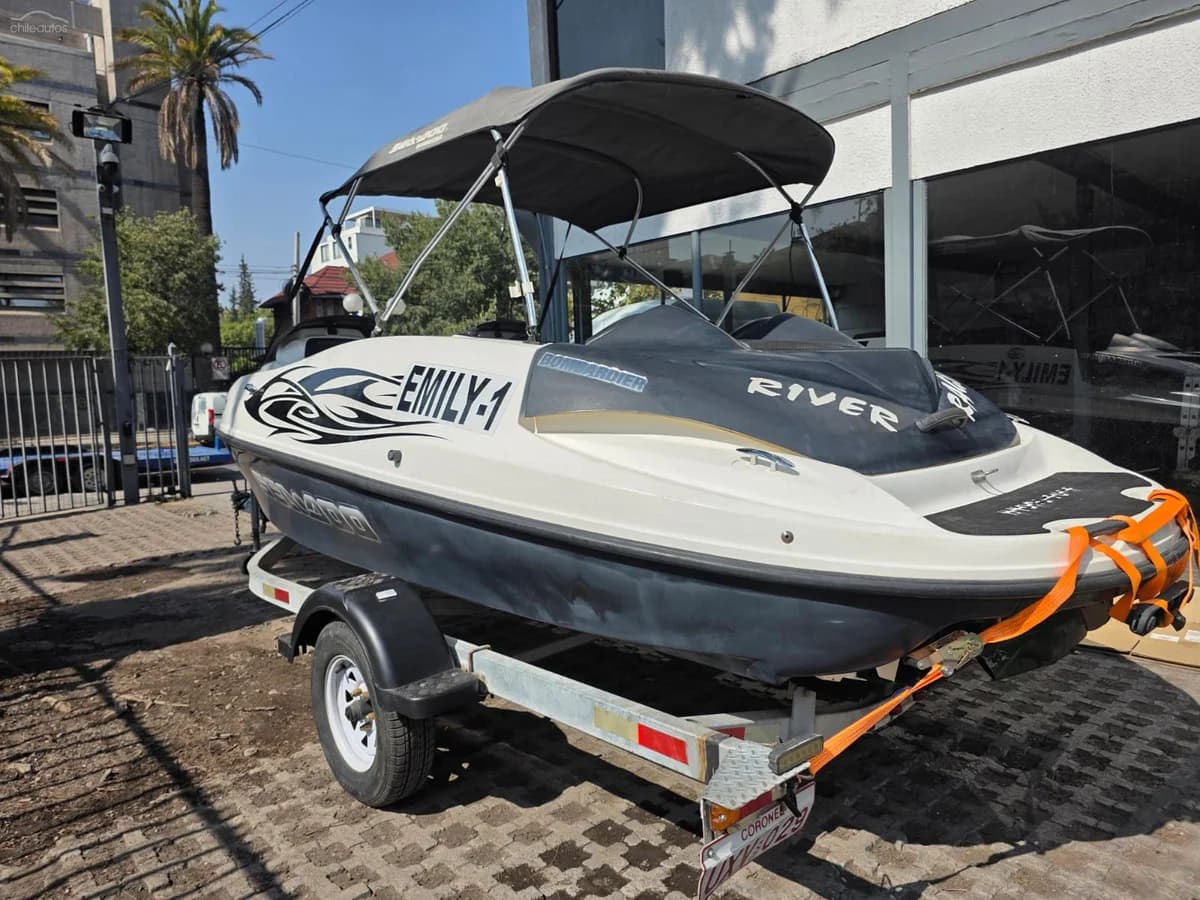 Sea-Doo Speedster 2004 - Lancha de Lujo en Excelente Estado - Imagen 3