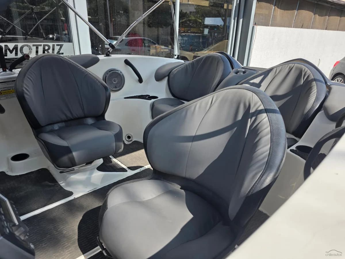 Sea-Doo Speedster 2004 - Lancha de Lujo en Excelente Estado - Imagen 5