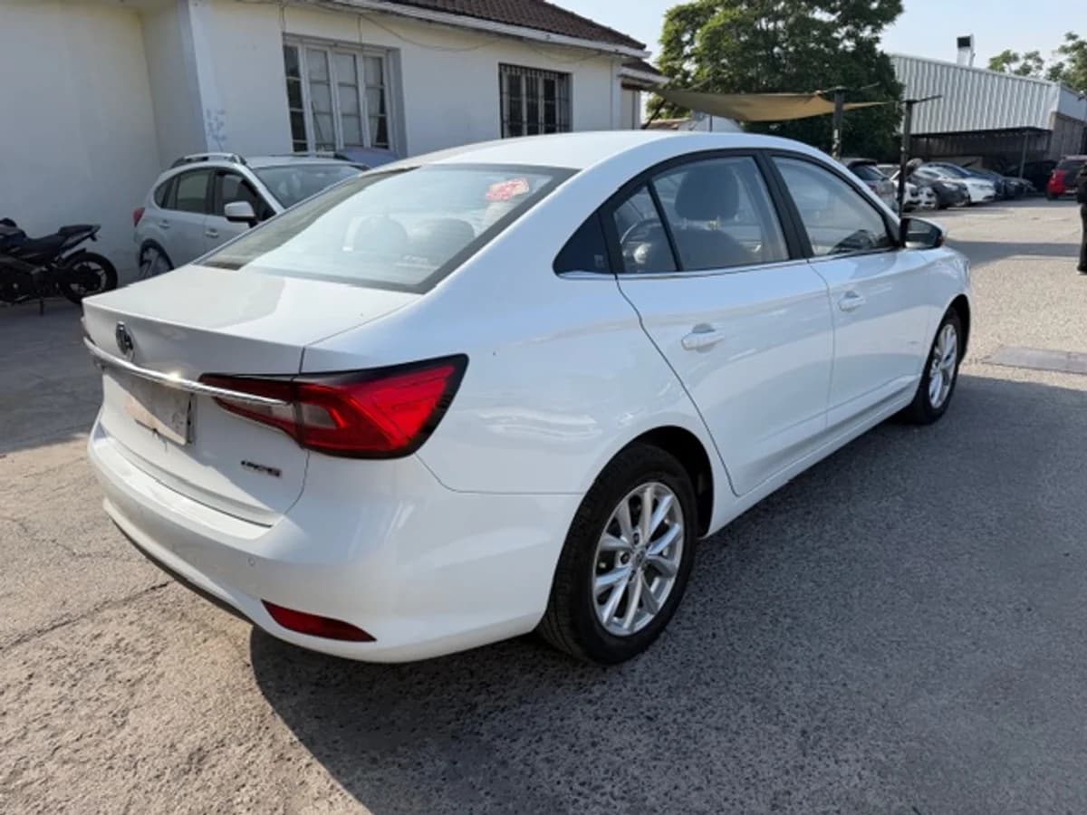 2024 MG MG5 1.5 CVT COM - Imagen 4