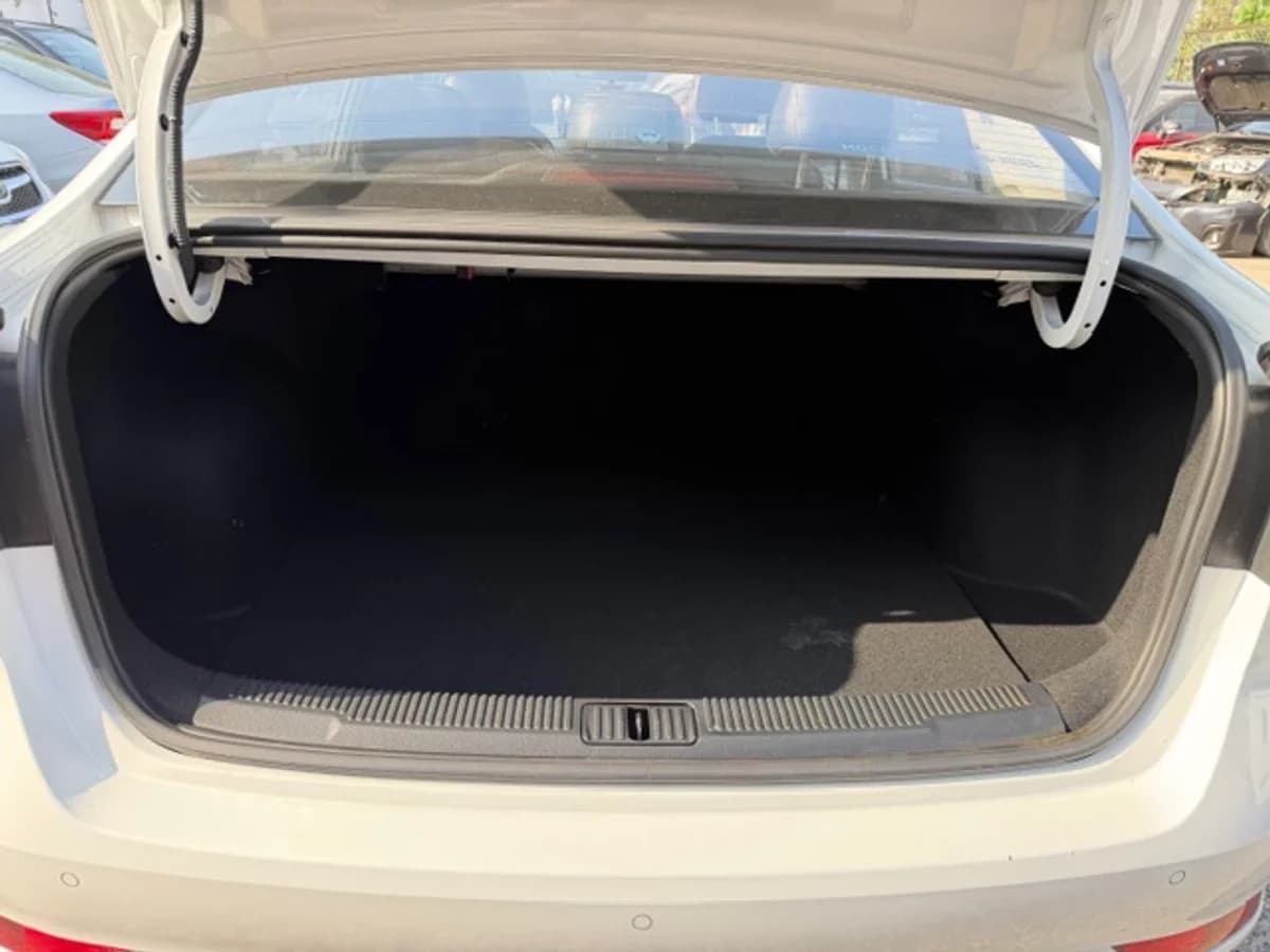 2024 MG MG5 1.5 CVT COM - Imagen 15