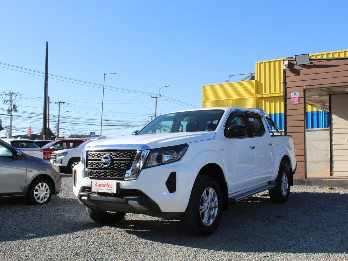NISSAN NAVARA 4X4 DIÉSEL - Imagen 2