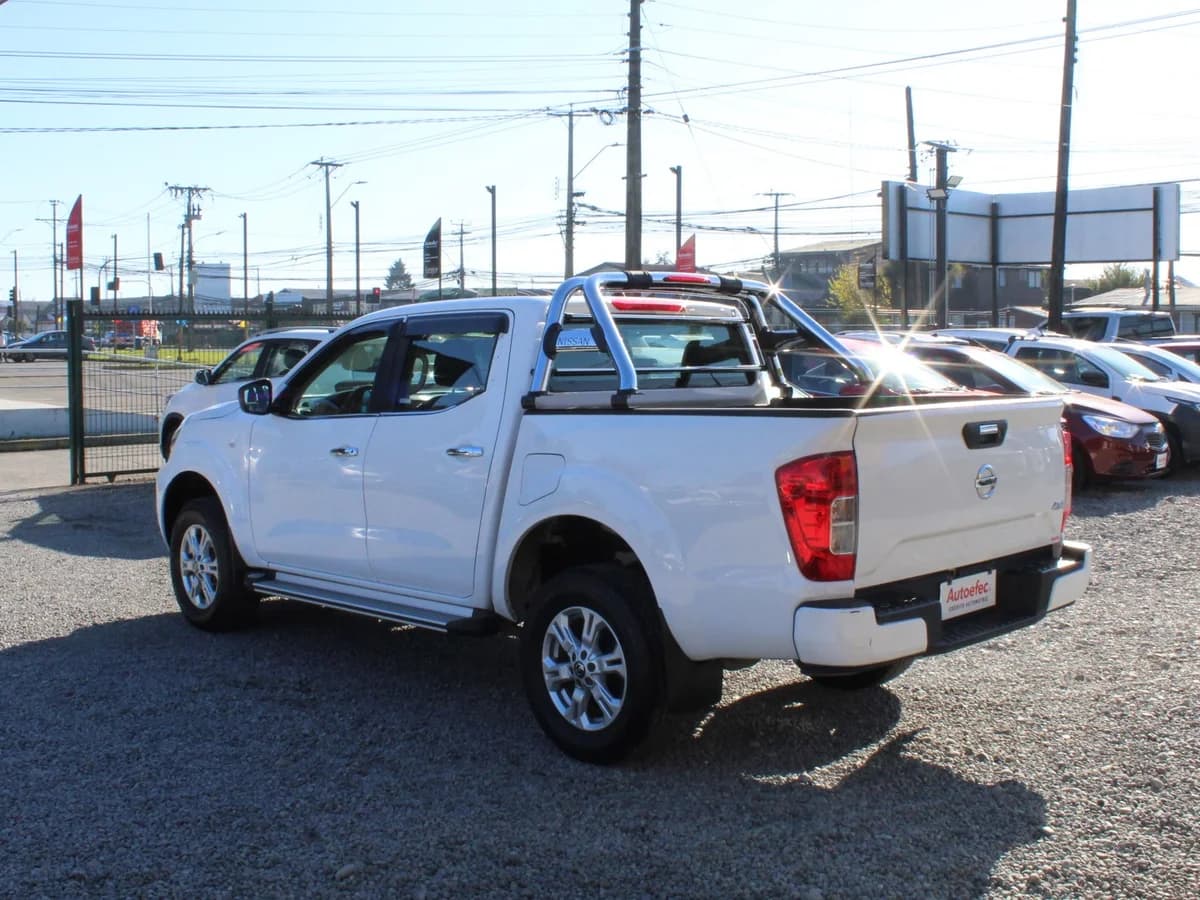 NISSAN NAVARA 4X4 DIÉSEL - Imagen 10