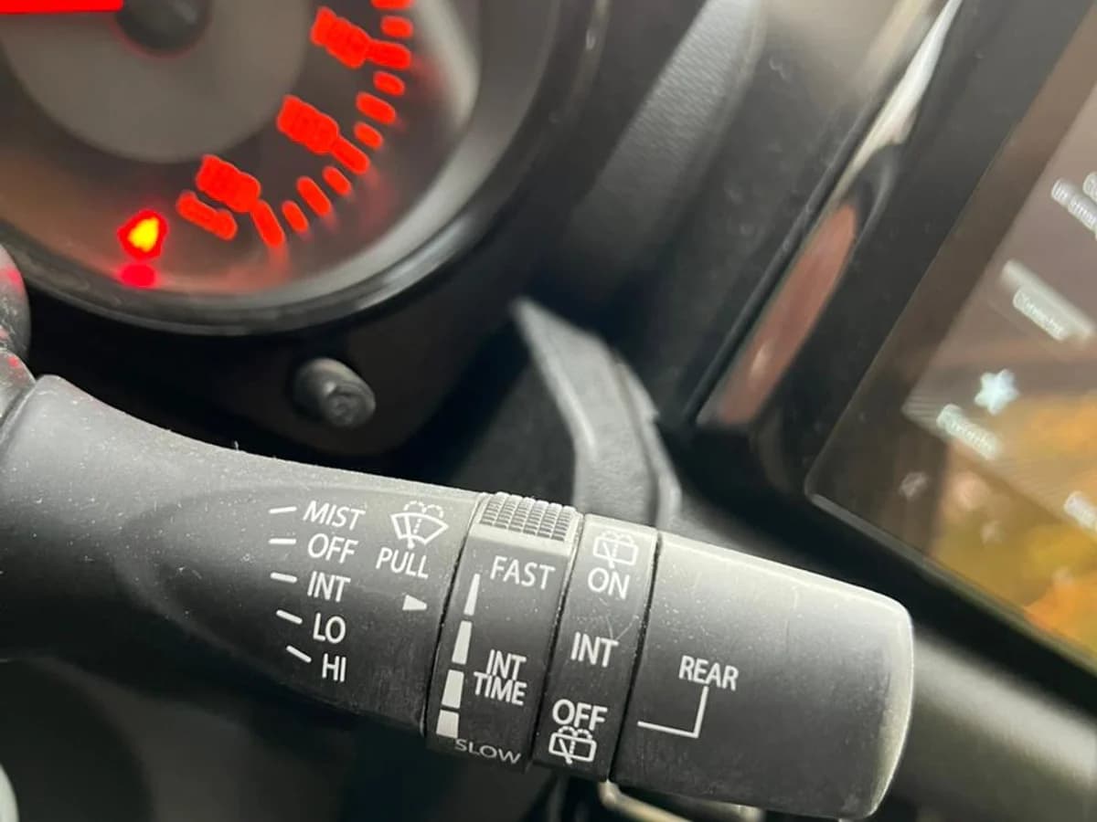 SUZUKI JIMNY AWD 1.5L AT GLX 5P (Pérdida asimilada) - Imagen 20