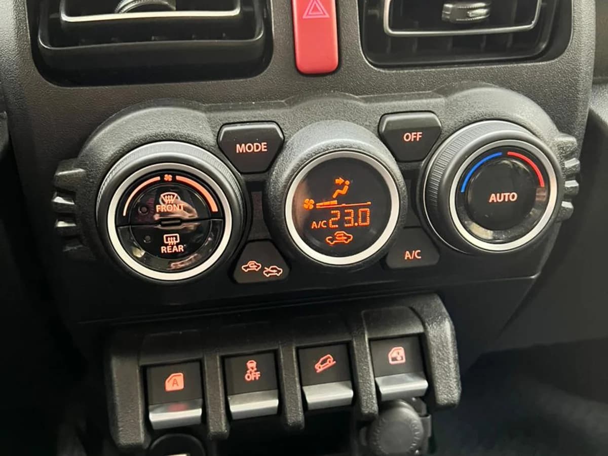 SUZUKI JIMNY AWD 1.5L AT GLX 5P (Pérdida asimilada) - Imagen 22