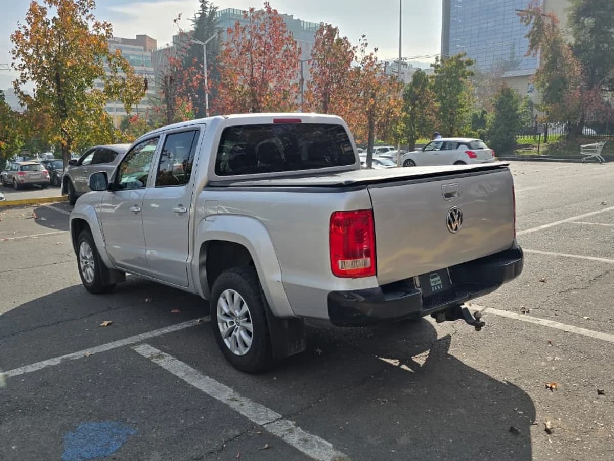 VOLKSWAGEN AMAROK 2.0L TRENDLINE 4X2 MT6 DIESEL - Imagen 11