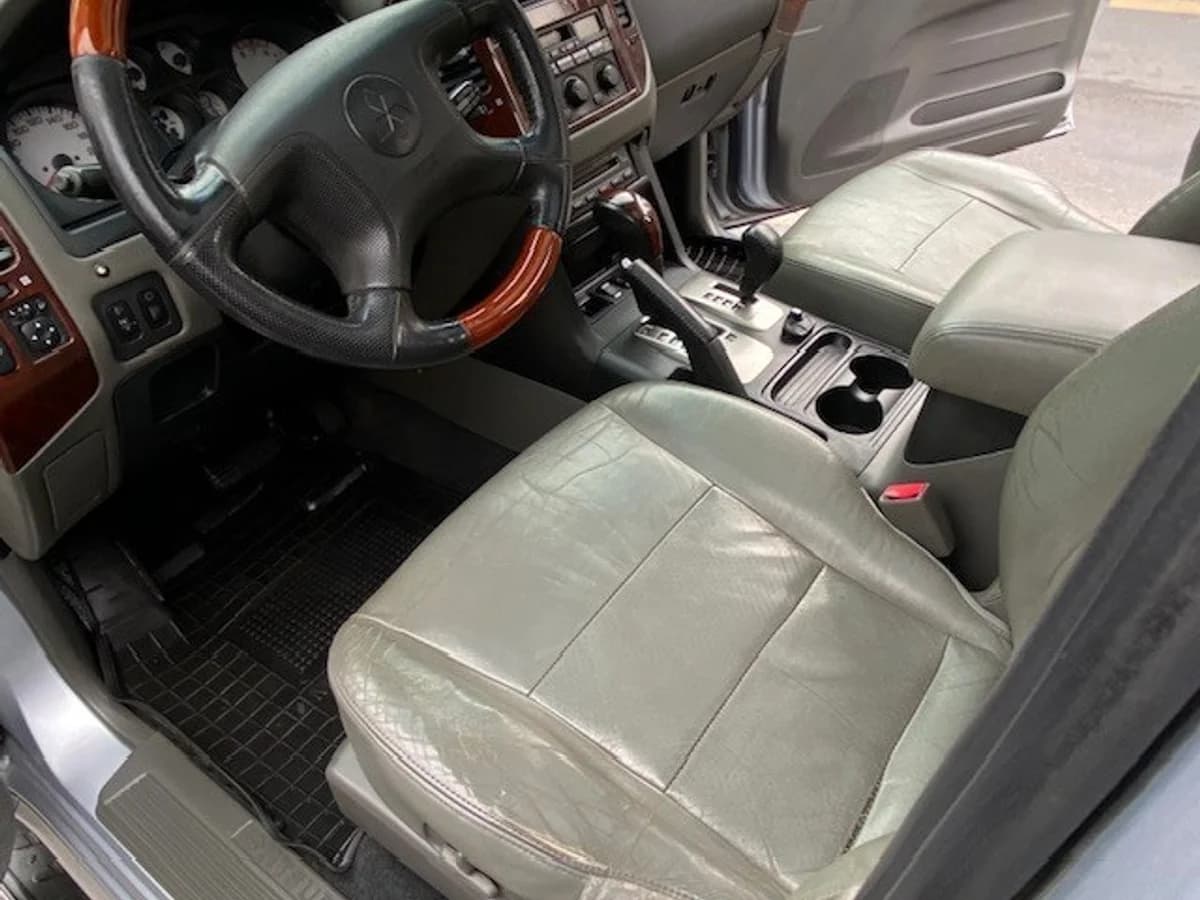 MITSUBISHI MONTERO 3.8 Bencina, Cuero 5ptas. 2007 - Imagen 18
