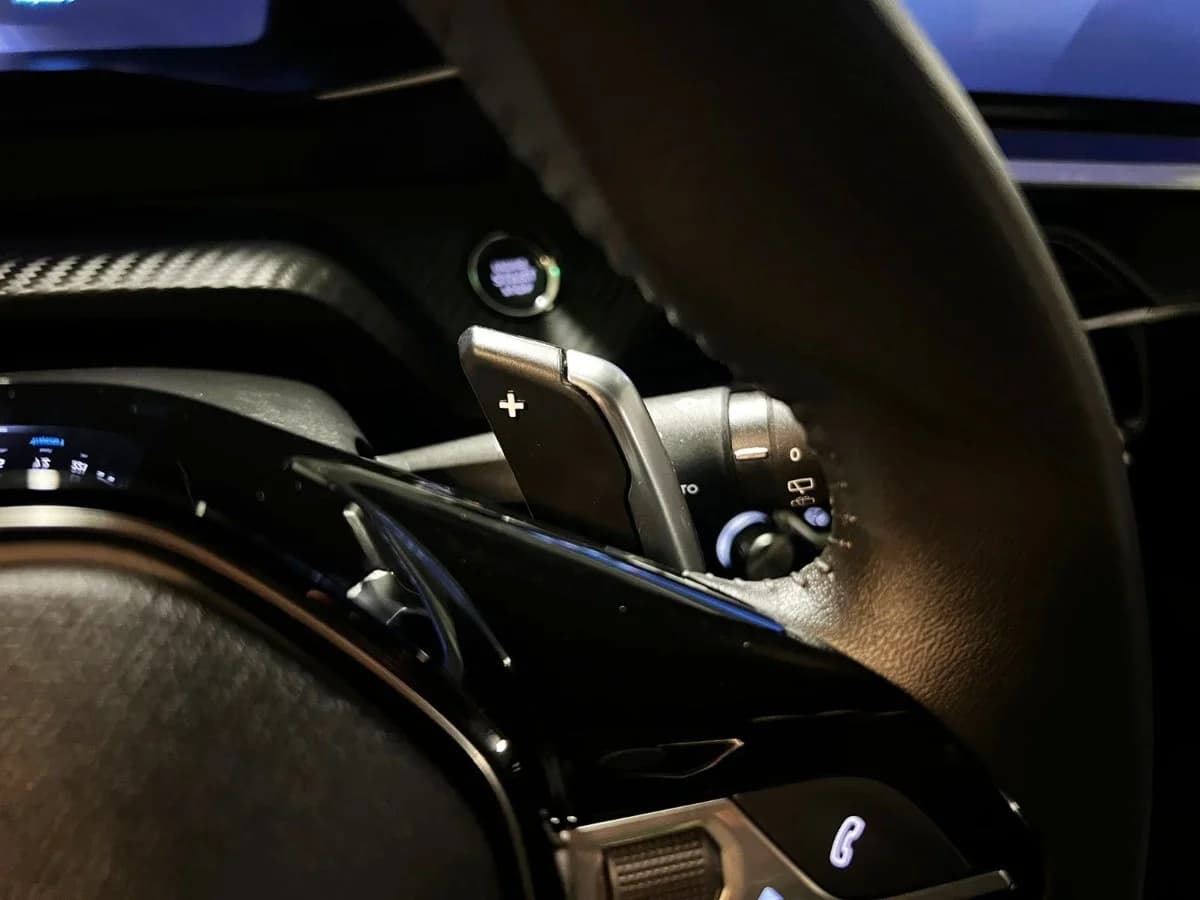 PEUGEOT 2008 1.2 AT 2025 - Imagen 5
