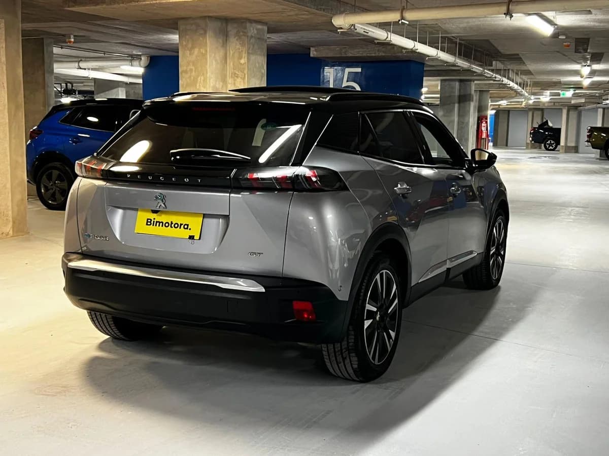 PEUGEOT 2008 GT 2022 - Imagen 9