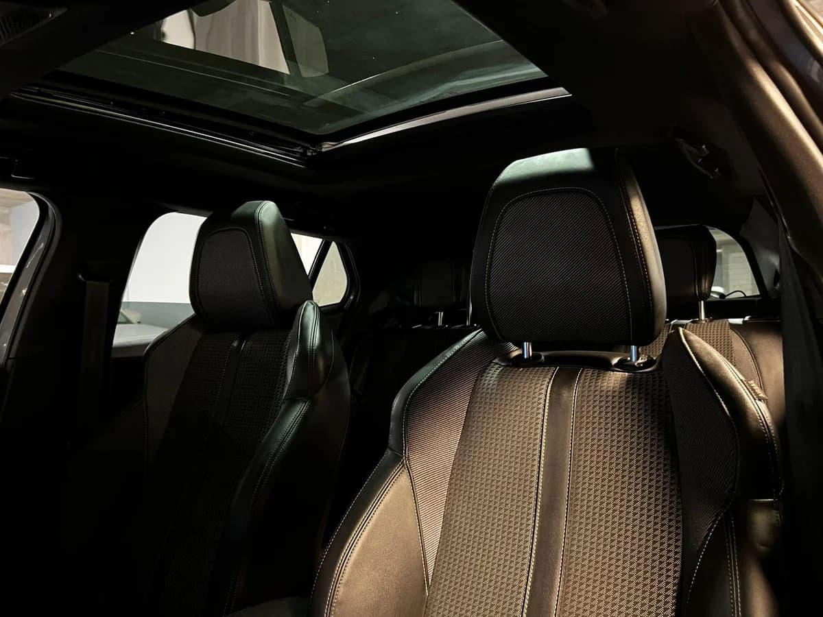 PEUGEOT 2008 GT 2022 - Imagen 20