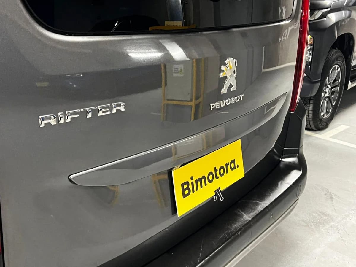 PEUGEOT RIFTER ALLURE 130 MT 2022 - Imagen 14