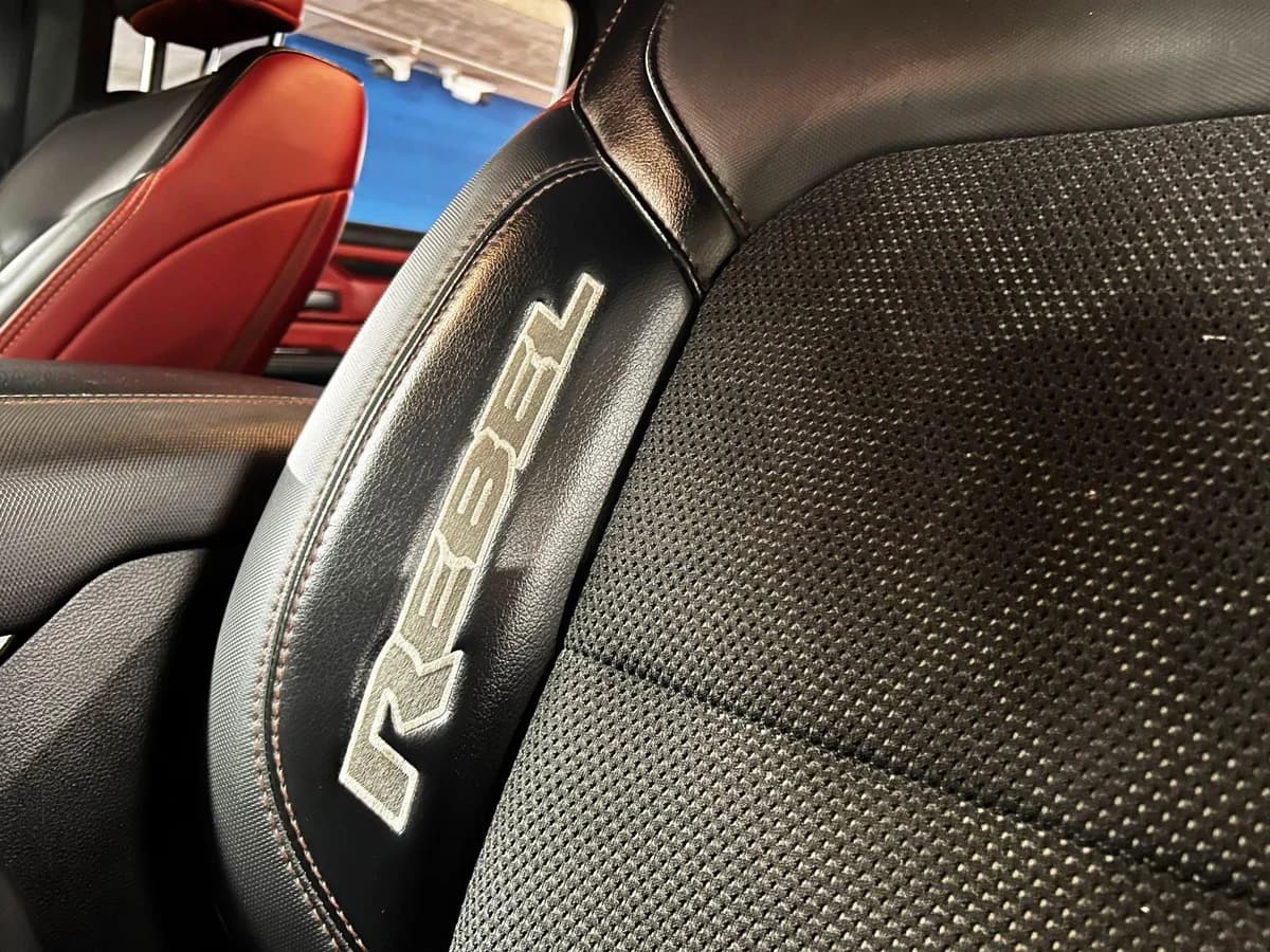RAM 1500 REBEL 5.7 HEMI 2020 - Imagen 20