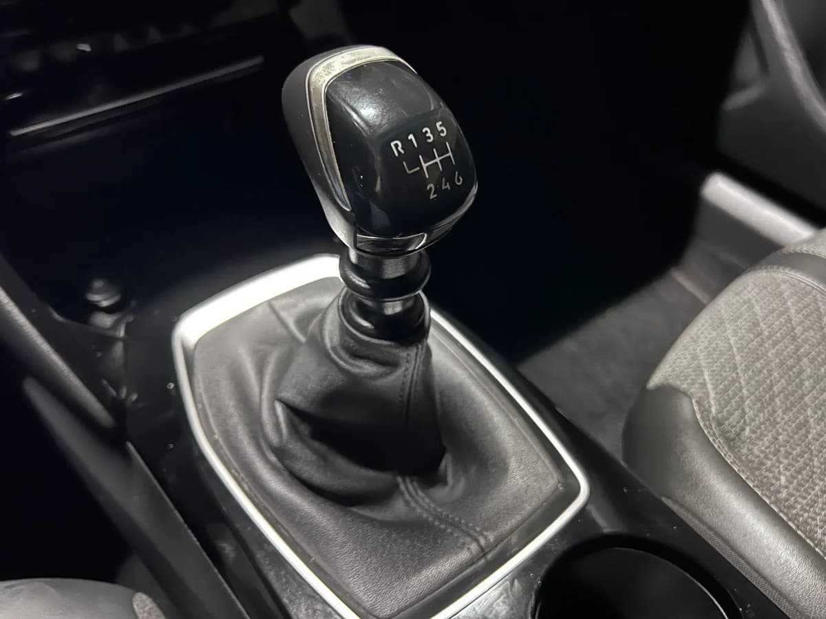 PEUGEOT 2008 1.2 MT 2024 - Imagen 12