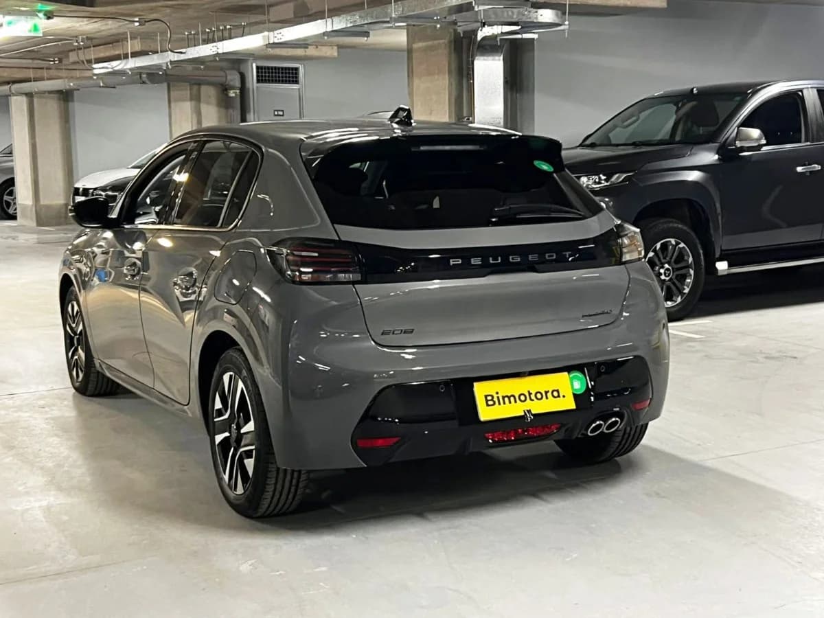 PEUGEOT 208 ALLURE MHEV 136 E 2025 - Imagen 12
