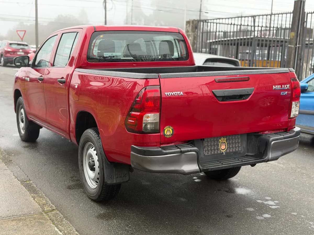 Toyota Hilux DX 2.4TD 4x2 DCAB - Imagen 7