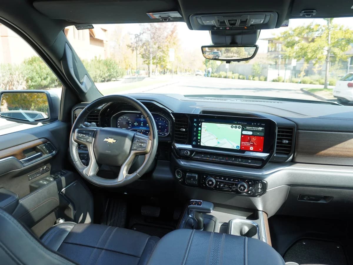 Chevrolet Silverado High Country 3.0 Año 2023 - Imagen 18