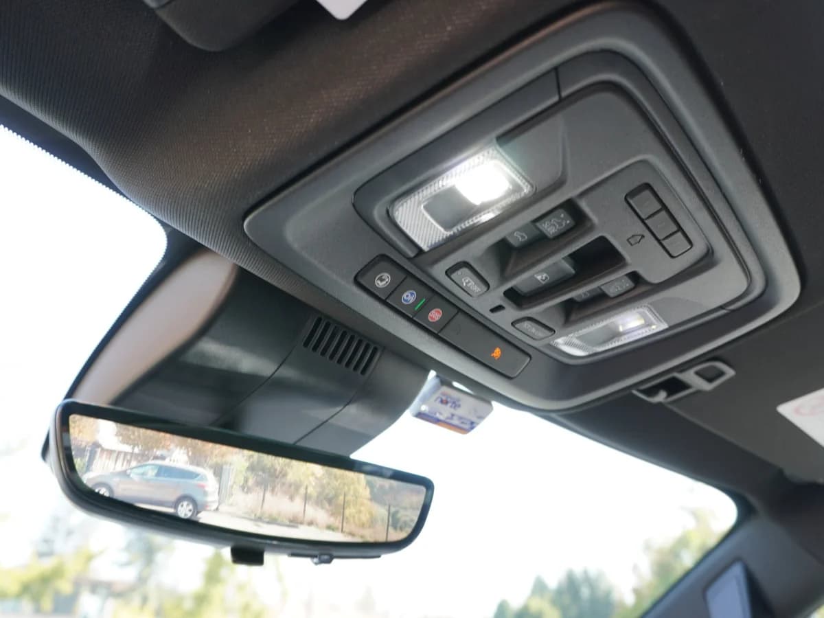 Chevrolet Silverado High Country 3.0 Año 2023 - Imagen 31