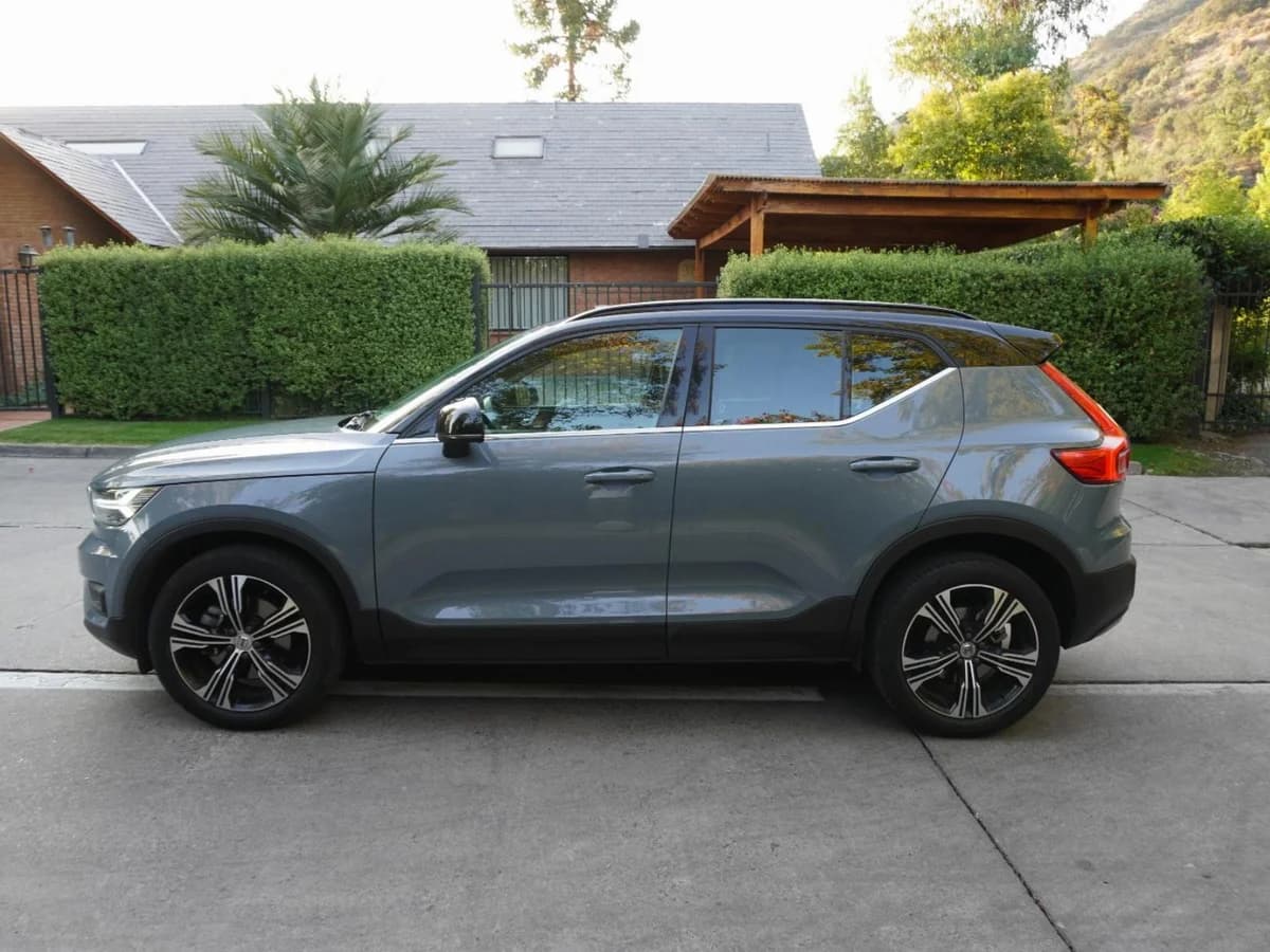 Volvo XC40 T4 Inscription. Año 2022 - Imagen 8