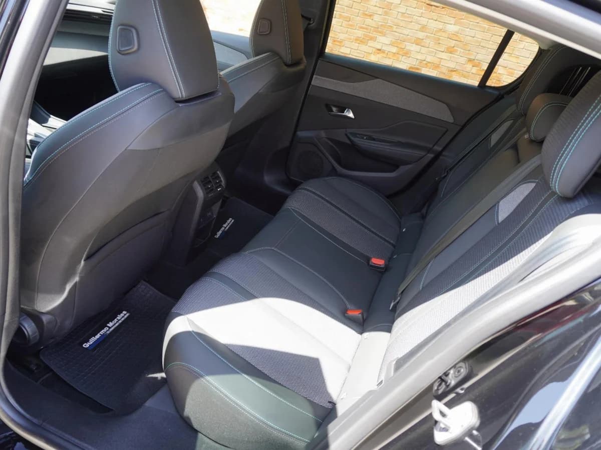 Peugeot 308 Allure Pack 1.5 Año 2025 - Imagen 25