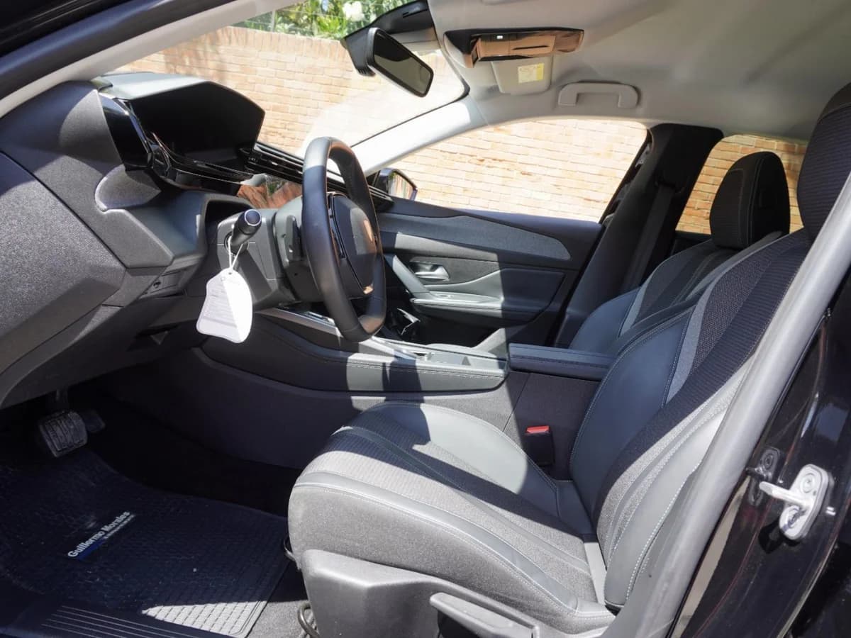 Peugeot 308 Allure Pack 1.5 Año 2025 - Imagen 27