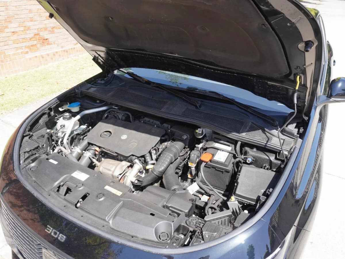 Peugeot 308 Allure Pack 1.5 Año 2025 - Imagen 30