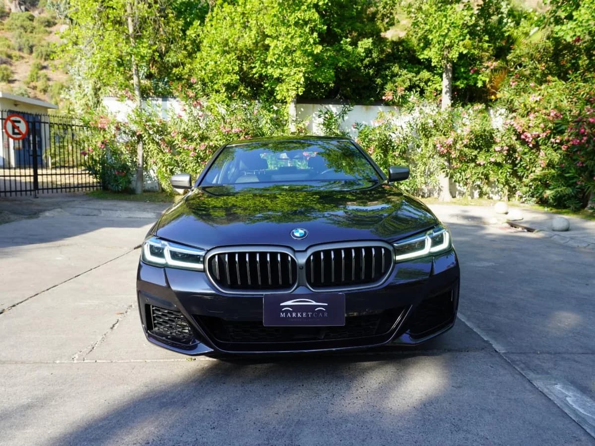 BMW 550 X Drive M Sport Año 2023 - Imagen 2