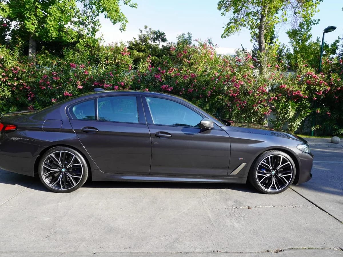 BMW 550 X Drive M Sport Año 2023 - Imagen 4