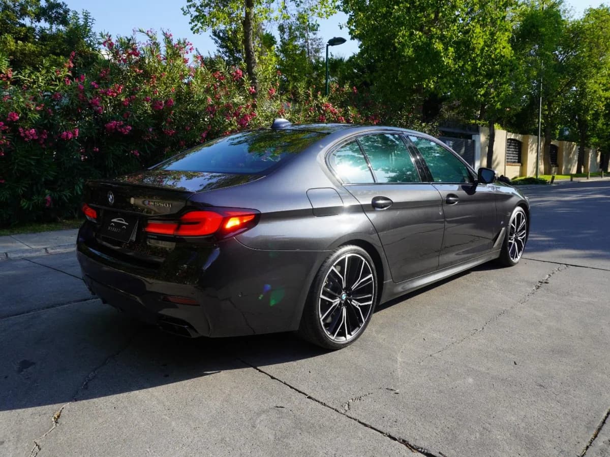 BMW 550 X Drive M Sport Año 2023 - Imagen 5