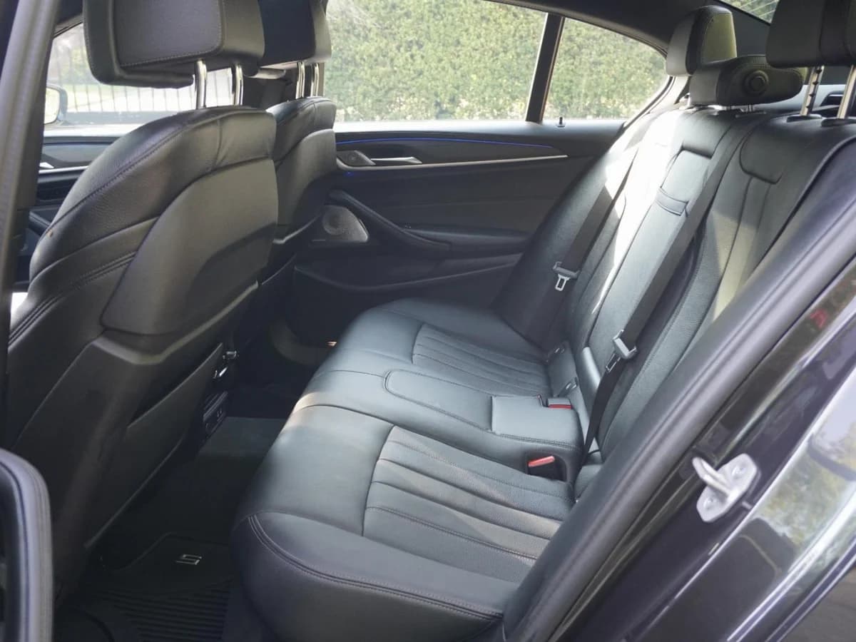 BMW 550 X Drive M Sport Año 2023 - Imagen 16