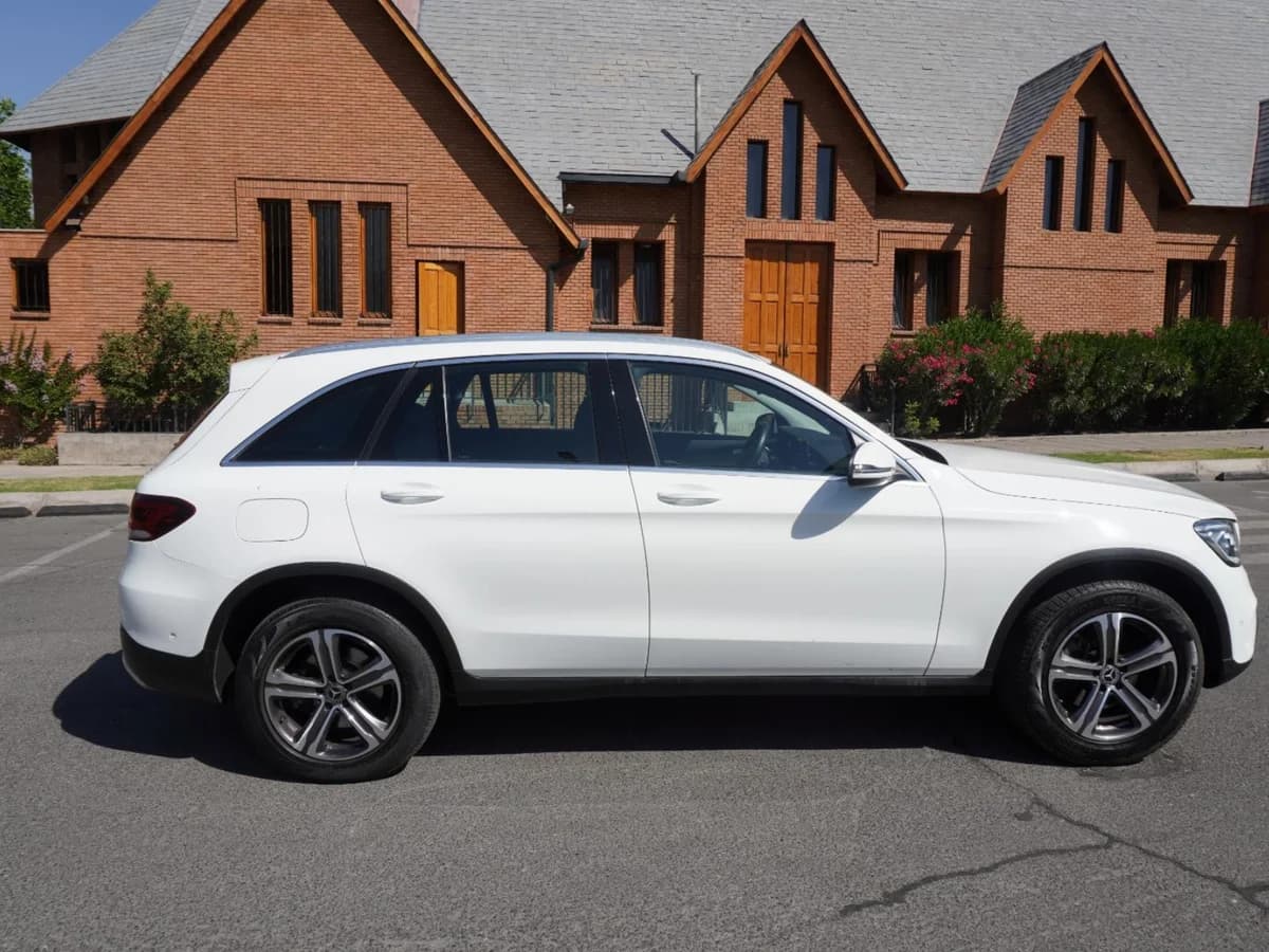 Mercedes Benz GLC 220D 4Matic Año 2021 - Imagen 4