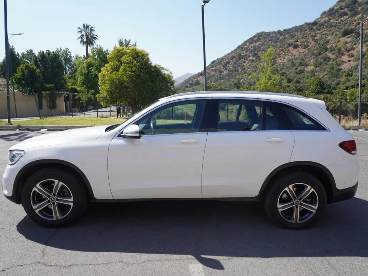 Mercedes Benz GLC 220D 4Matic Año 2021 - Imagen 9