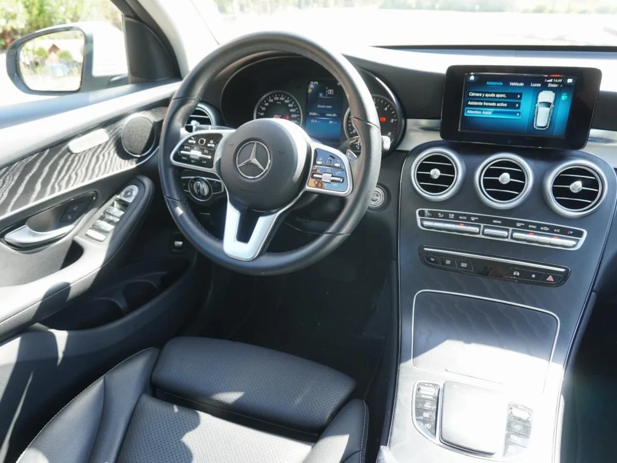 Mercedes Benz GLC 220D 4Matic Año 2021 - Imagen 19