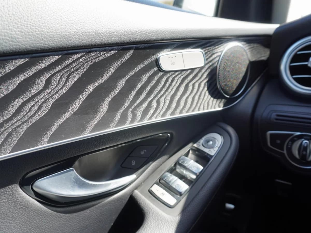Mercedes Benz GLC 220D 4Matic Año 2021 - Imagen 22