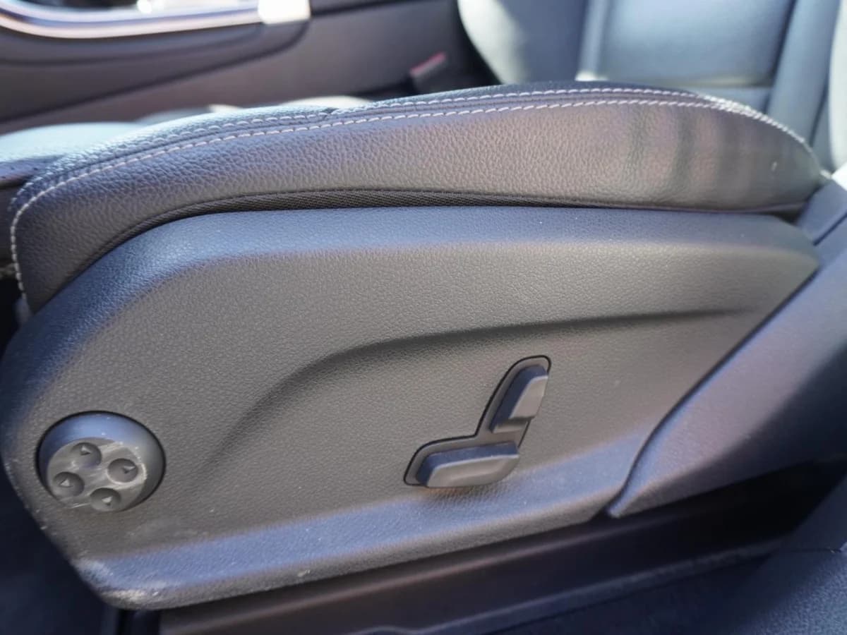 Mercedes Benz GLC 220D 4Matic Año 2021 - Imagen 25