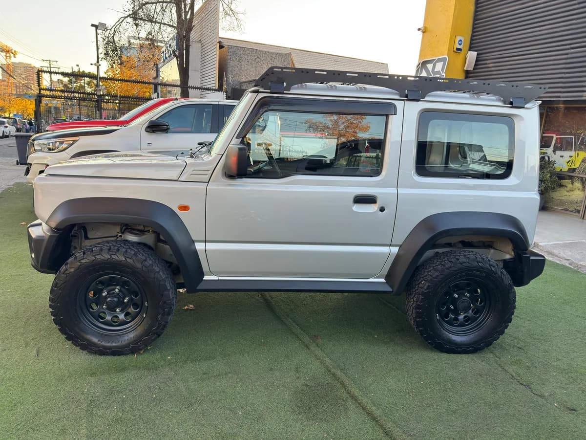 SUZUKI JIMNY GL 4X4 1.5 GL 2022 - Imagen 4