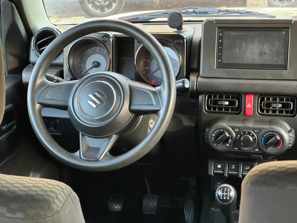 SUZUKI JIMNY GL 4X4 1.5 GL 2022 - Imagen 14