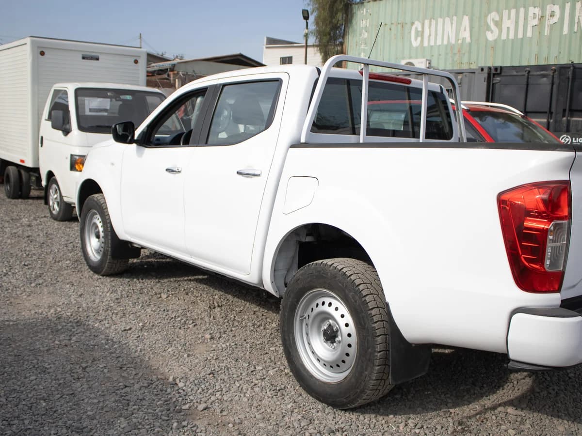 Nissan Navara SE 4x2 2023 - Imagen 9