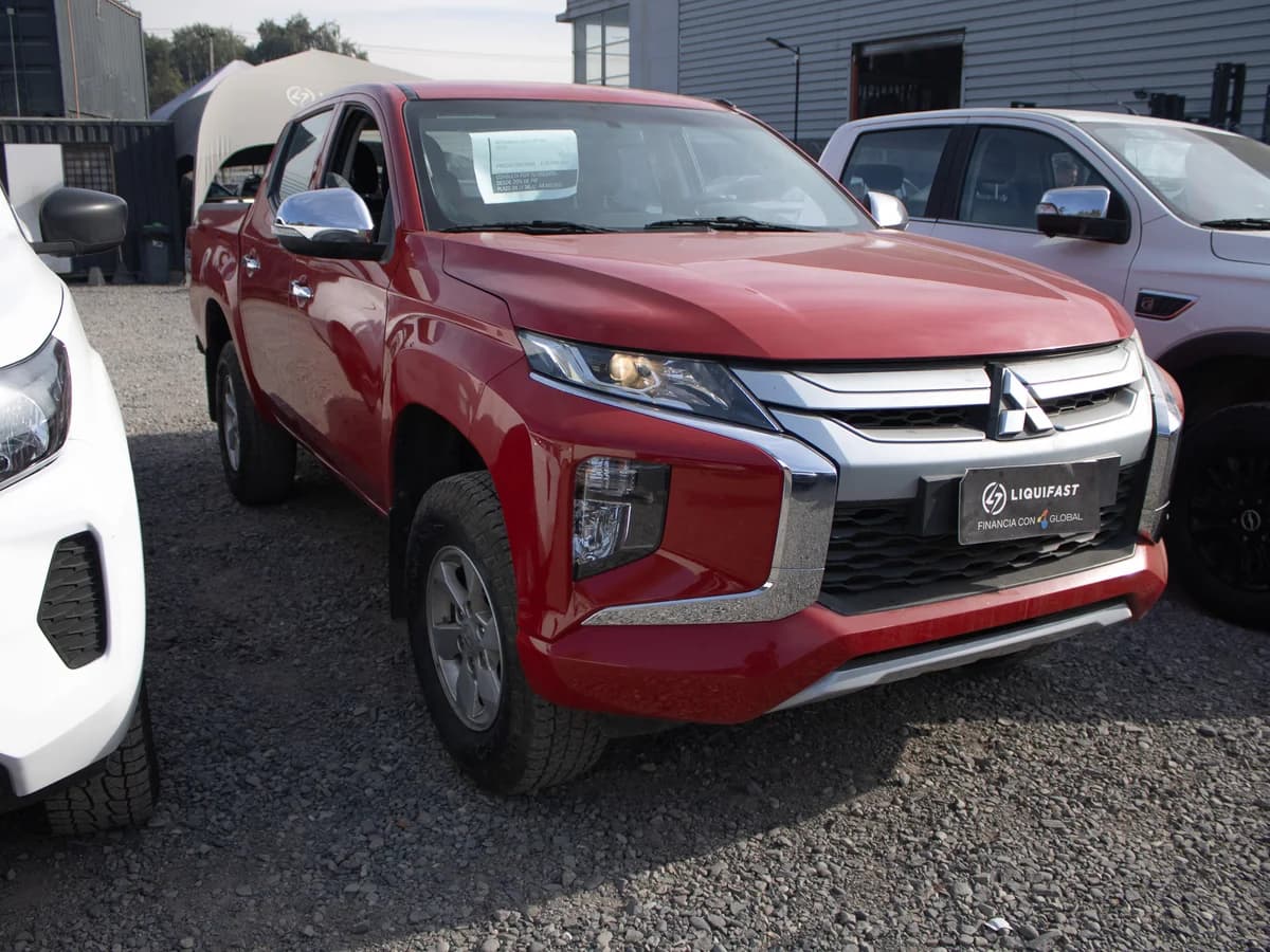 Mitsubishi L200 4x4 2022 - Imagen 4