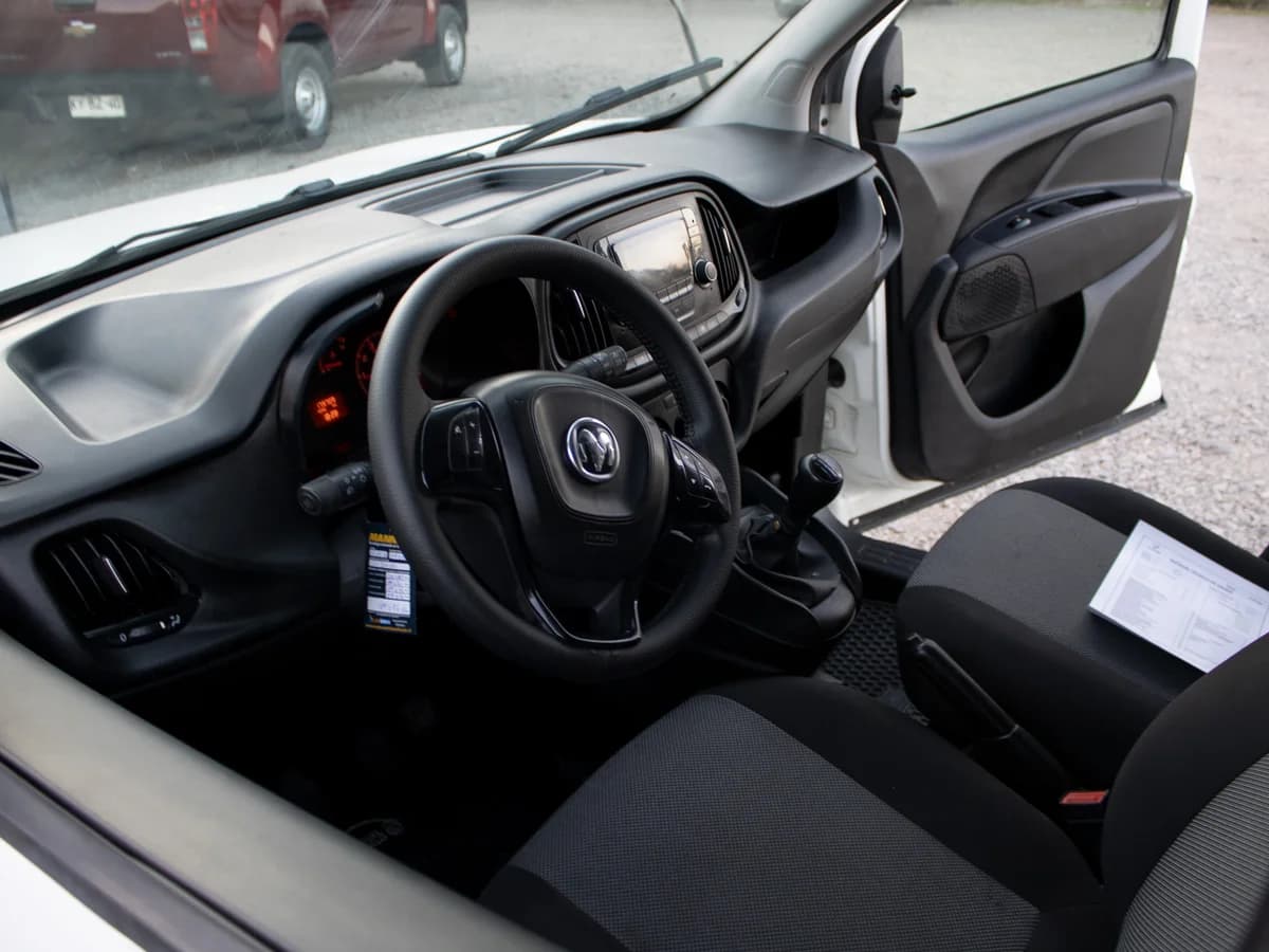 Ram Van 1000 2022 - Imagen 7