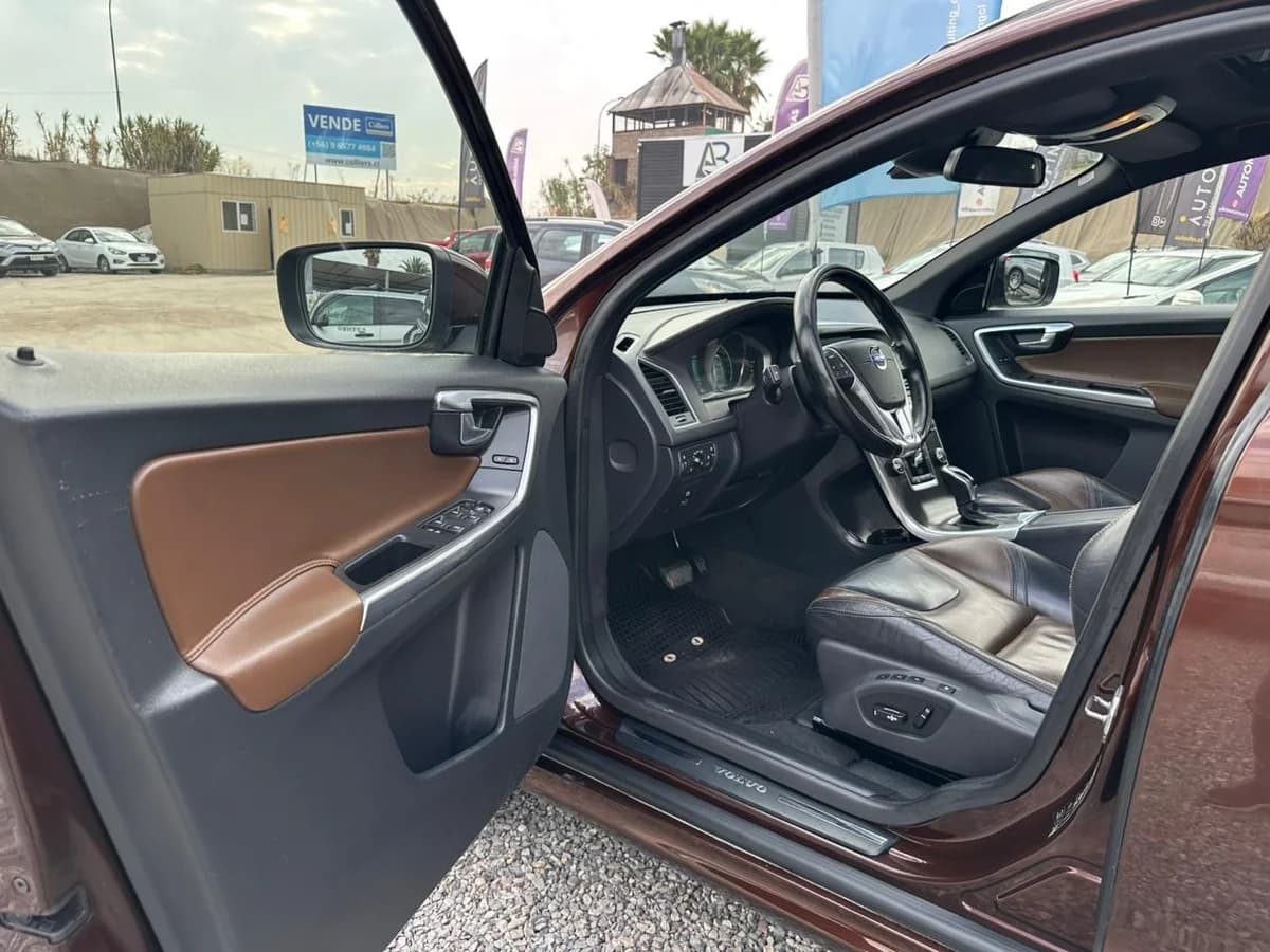 VOLVO XC60 2.0 T5 PLUS AUT LIMITED 2015 - Imagen 4