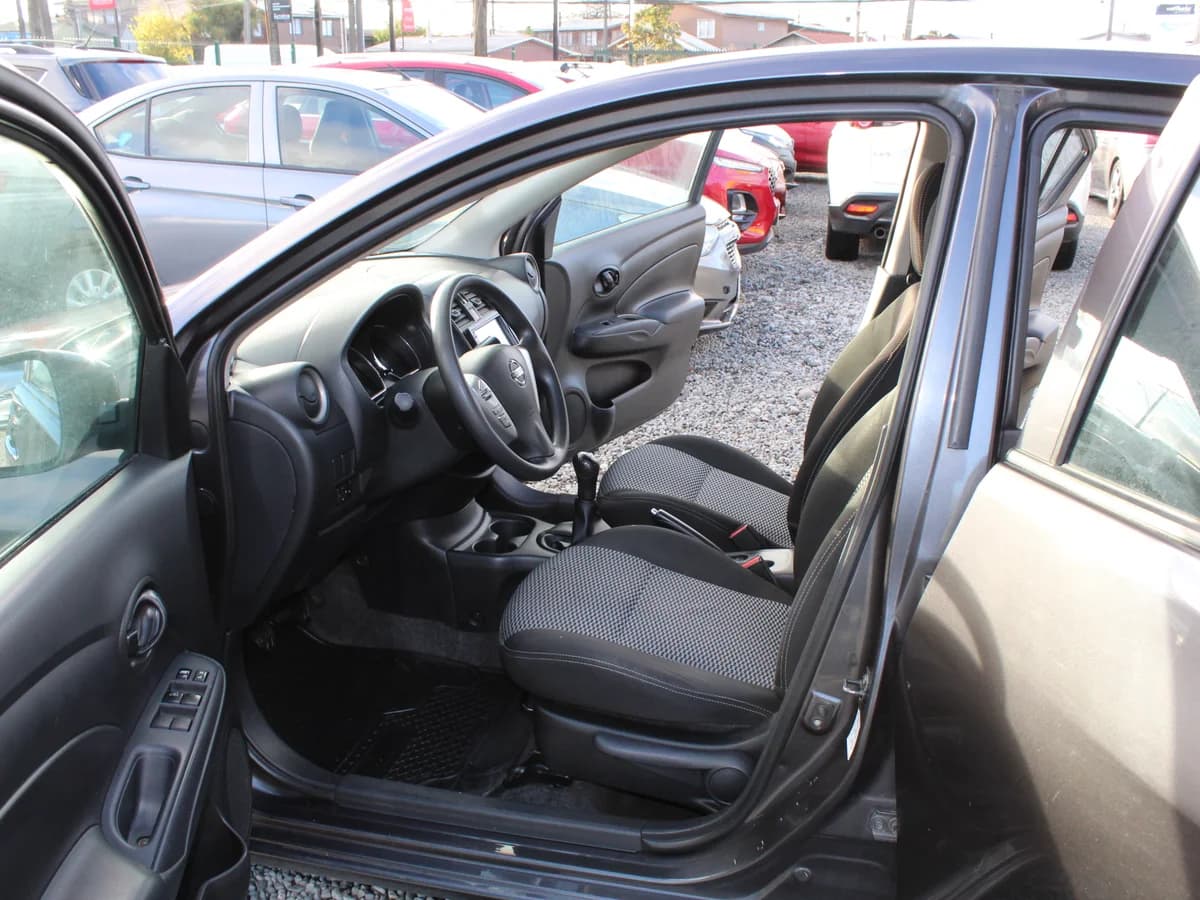 NISSAN VERSA SENSE 2020 - Imagen 11