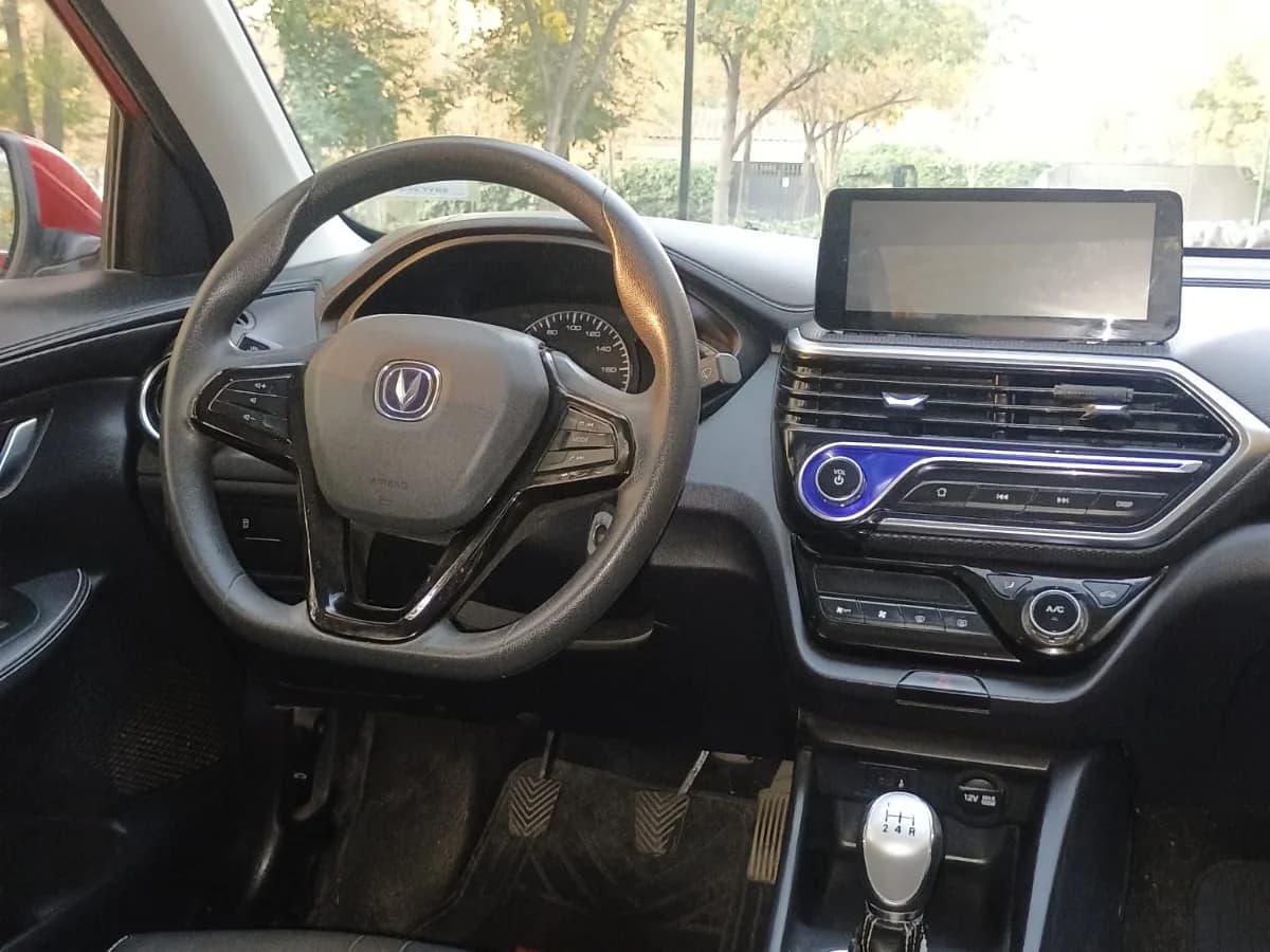 Changan Alsvin 1.4L MT5 Luxury año 2022 - Imagen 11