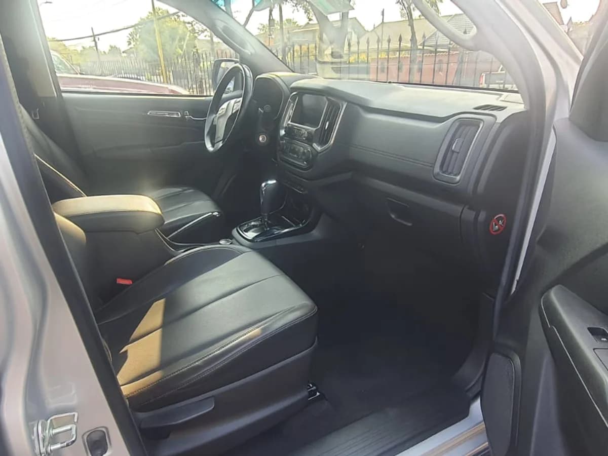 CHEVROLET COLORADO 2.8 CTDI 4X4 LT AT 4P 2021 - Imagen 9