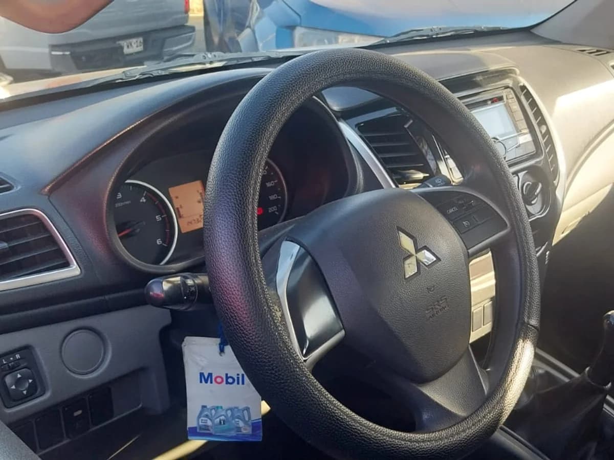 MITSUBISHI L200 KATANA CR 2.4 KATANA 2018 - Imagen 5