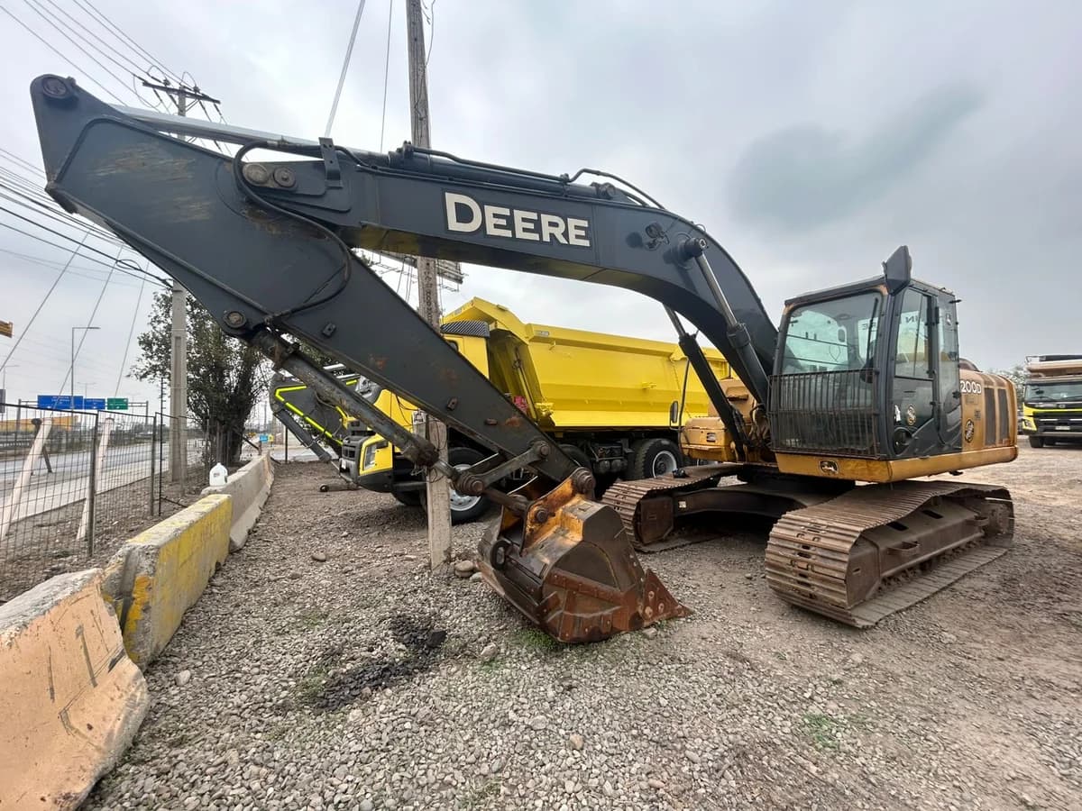 Excavadora John Deere 200D - 2.012 - Imagen 1